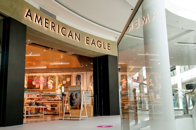American Eagle warns of earnings hit due to higher freight costs