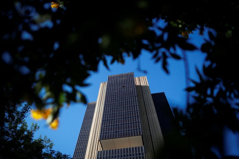 Brazil's central bank to postpone payments to banks due to striking workers
