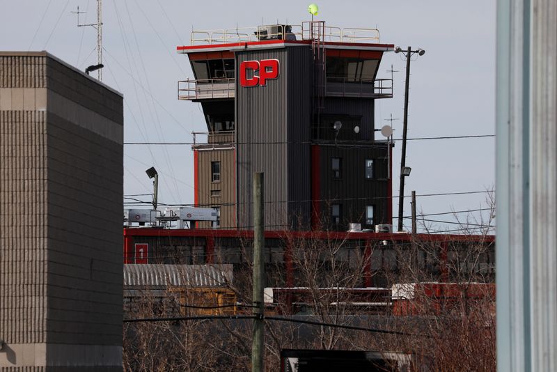 Canada calls for quick end to CP Rail strike amid fears of worsening commodities shortages