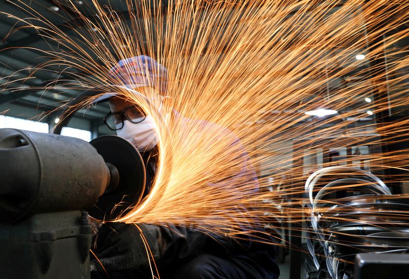 China's March factory activity contracts on COVID resurgence