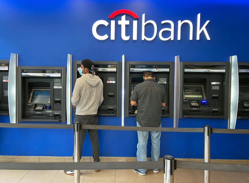 Citigroup, Wells Fargo raise base lending rate after Fed's interest rate move