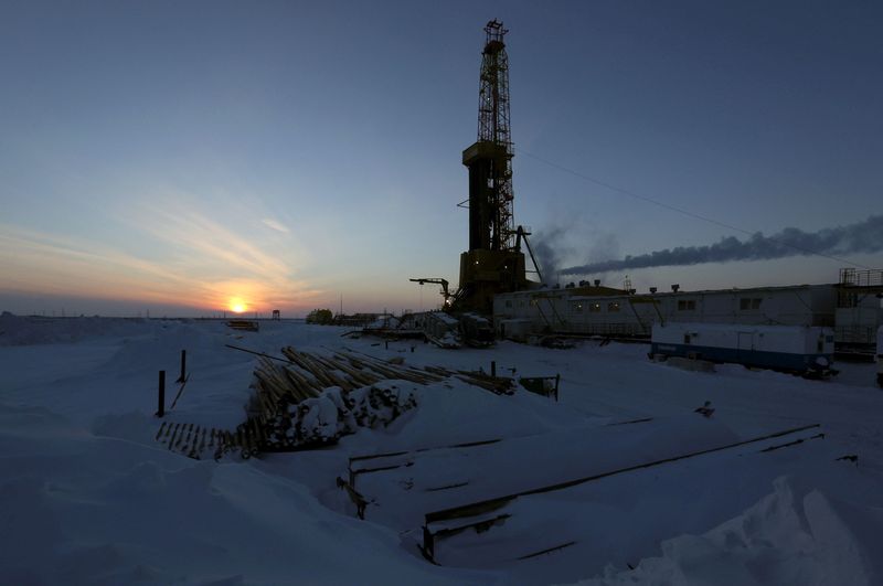 Commodities trading houses help keep Russian oil flowing