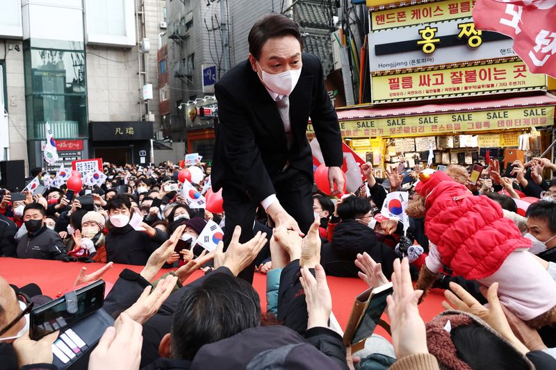 Conservative political novice elected South Korean president