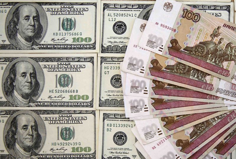 Dollar Up, Rouble Steadies but Focus Still on Ukraine Conflict