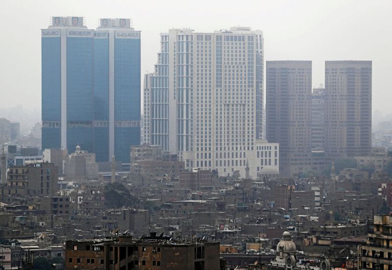 Egypt state banks sell $16.6 billion in 18% CDs, absorbing post-devaluation liquidity
