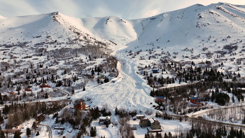 Evacuation order issued for avalanche-stricken Anchorage suburb