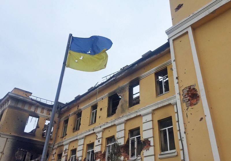 Factbox-Russia suggests Sweden or Austria as military model for Ukraine