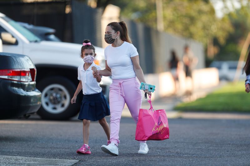 Florida breaks with CDC, recommends no COVID vaccine for healthy children