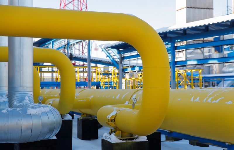 France ends gas heaters subsidies, boosts heat pumps in bid to cut Russia reliance