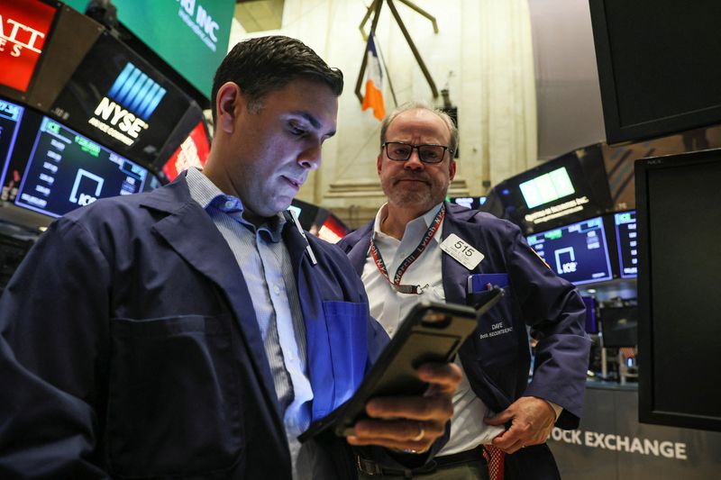 Futures edge higher ahead of Fed meeting