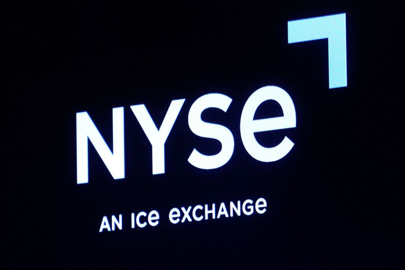 Futures slip as Ukraine optimism fades
