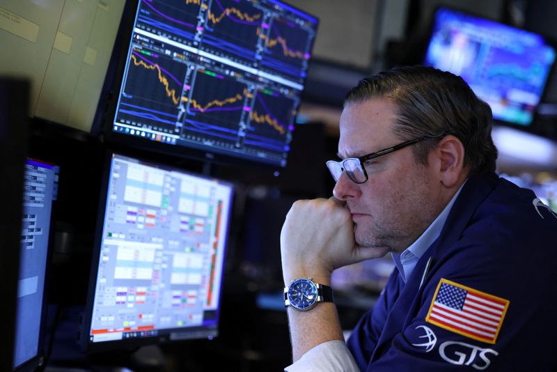 Investors jump into commodities while keeping eye on recession risk