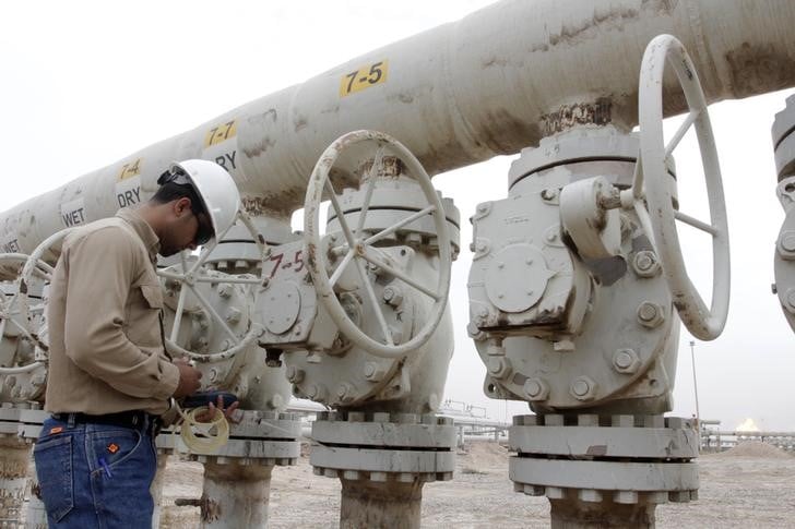 Oil surges 10% in Asia, euro on the ropes -Breaking