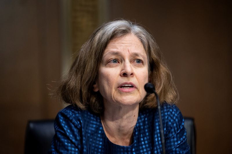 McConnell calls on White House to replace Fed nominee Bloom Raskin