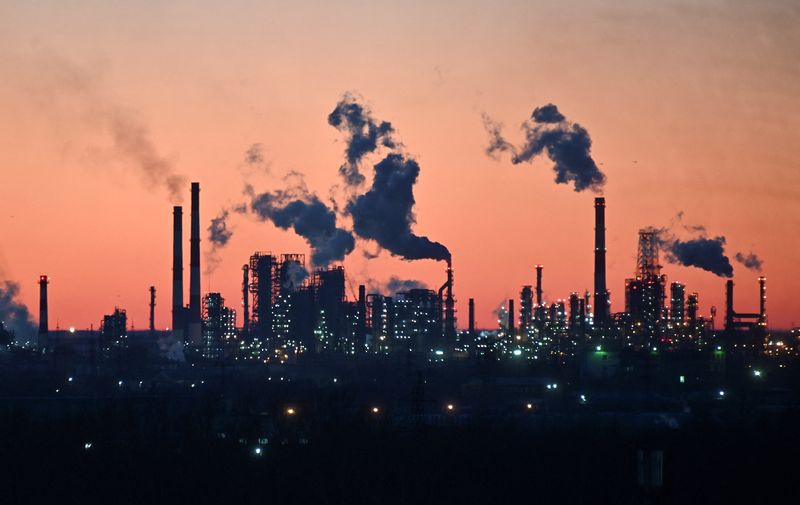 Russia-linked oil, fuel cargoes rush to U.S. before ban starts