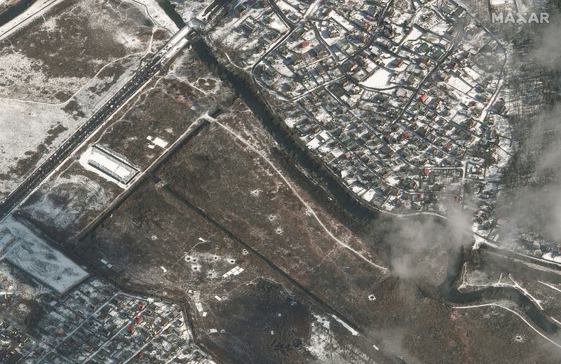 Russia promises 'silence' for Ukrainians to flee battered cities
