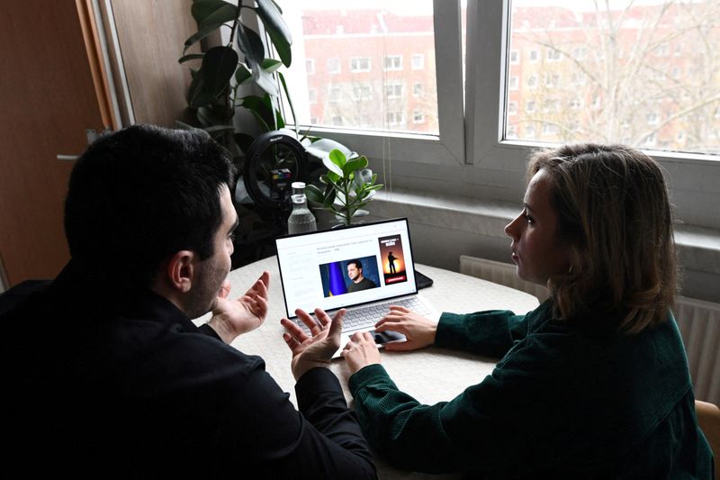 Russians abroad try to get Ukraine news to relatives in their homeland
