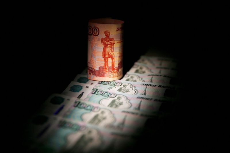 Russians have up to $213 billion stashed offshore in Swiss banks