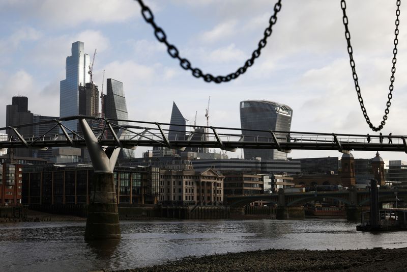UK inflation jumps again, hits new 30-year high of 6.2%