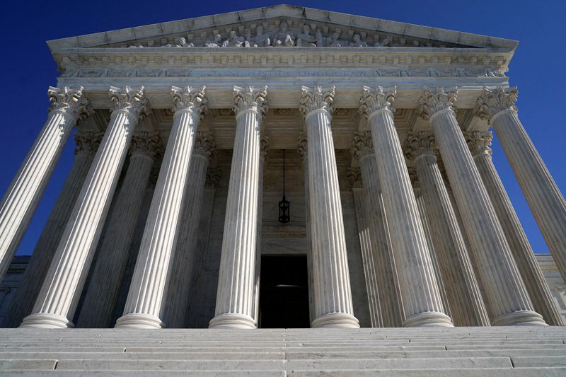 U.S. Supreme Court lets Republican defend Kentucky abortion curbs