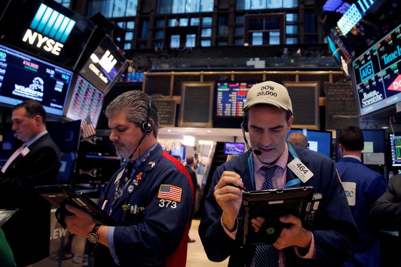 U.S. bond funds see large outflows in the week to March 9