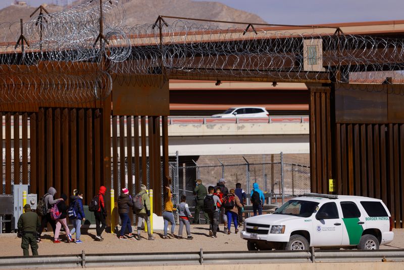 U.S. planning to end COVID-era order blocking migrants at Mexico border by May 23