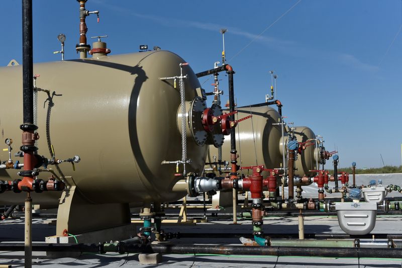 U.S. shale producers Oasis, Whiting to merge in $6 billion deal