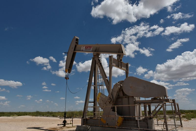 U.S. shale shortages to limit efforts to replace banned Russian oil