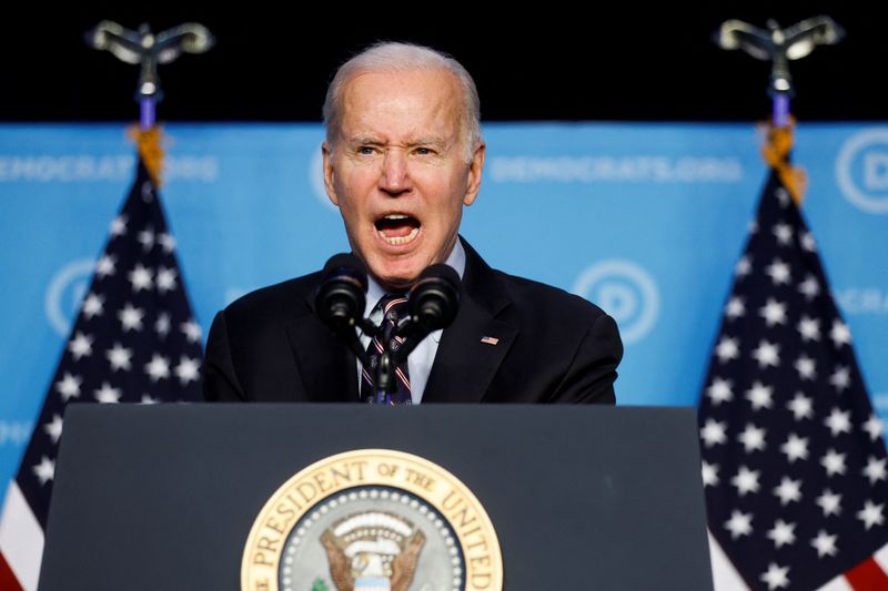 U.S. steps up pressure on Russia over Ukraine invasion