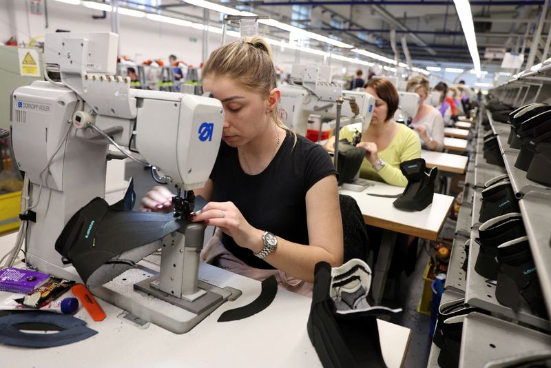 Ukraine war fuels Bosnian businesses' growth, instability fears