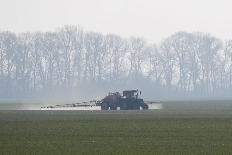 Ukraine’s farmers stalled, fueling fears of global food shortages