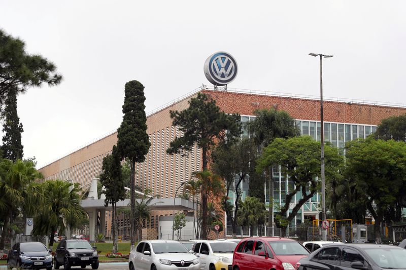 VW to give its green light for Audi, Porsche to enter F1 - sources