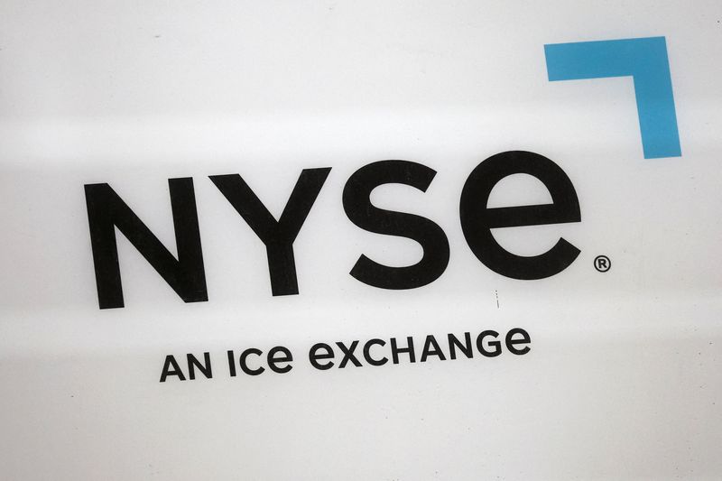Wall St set to rebound, investors watch NATO summit