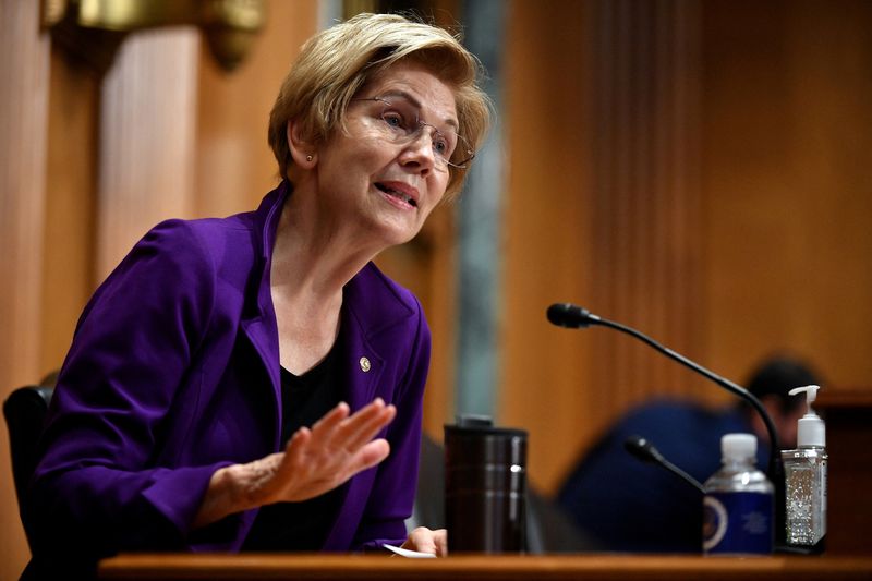 Warren, 12 other U.S. lawmakers press drugs lobby group on price increases