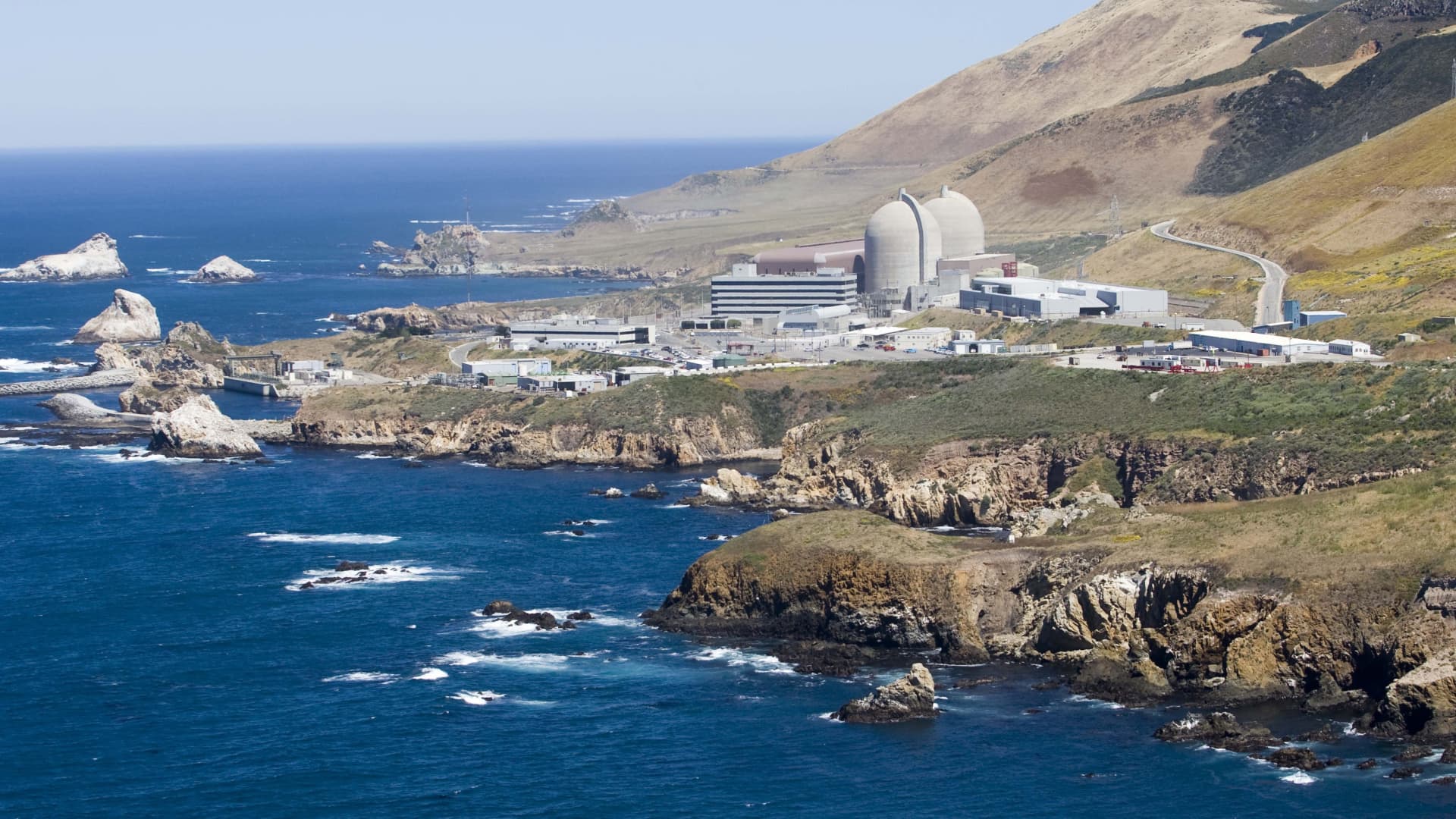 Newsom offers hope for California’s last nuclear plant, Diablo Canyon