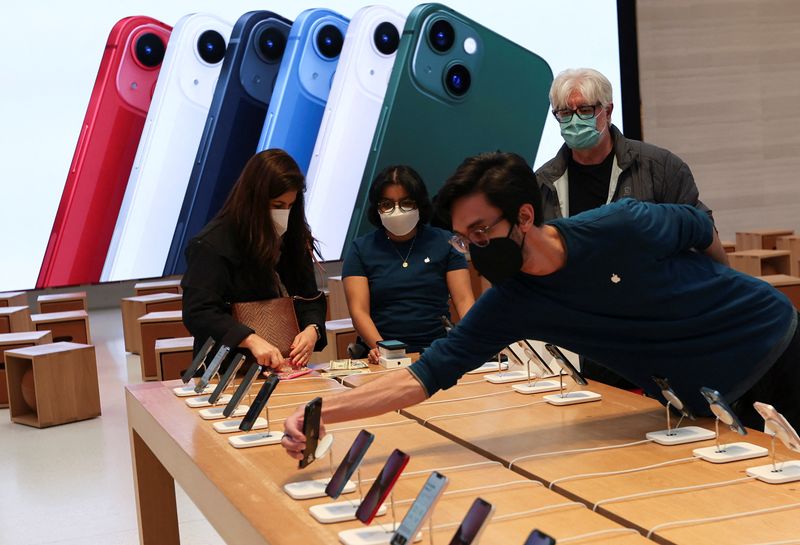 Apple, others face shipment delays as China COVID curbs squeeze suppliers - analysts