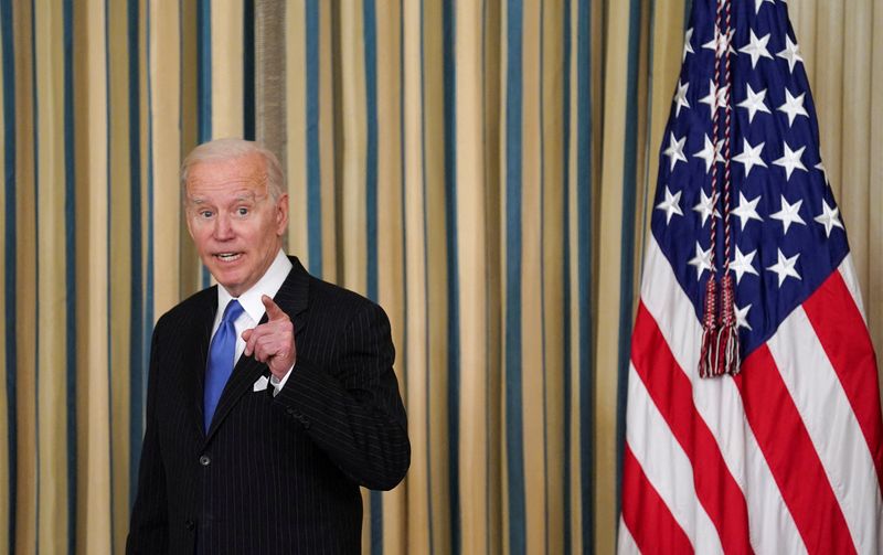 Biden, allies discuss new security guarantees for Ukraine -France