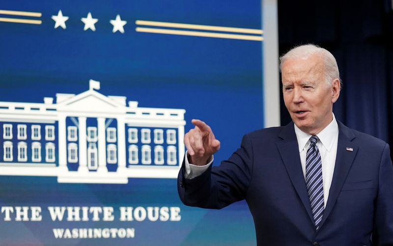 Biden to detail plans to tackle U.S. trucking challenges on Monday