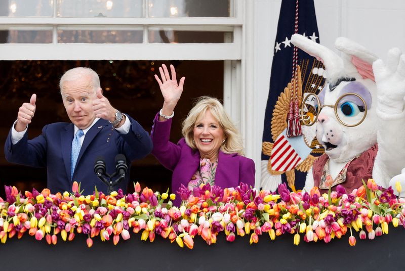 Bidens kick off first Easter Egg Roll in two years