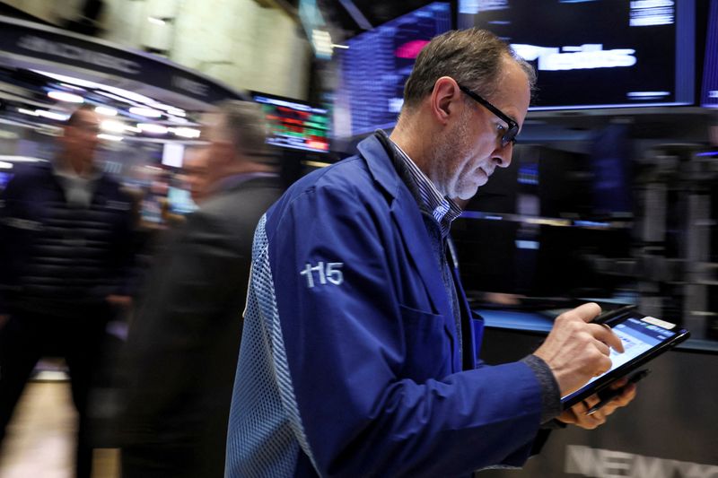 Big inflows for U.S. money market funds on talk of recession