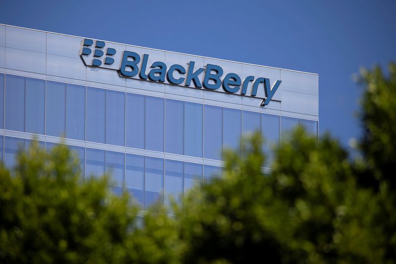 BlackBerry settles lawsuit over BlackBerry 10