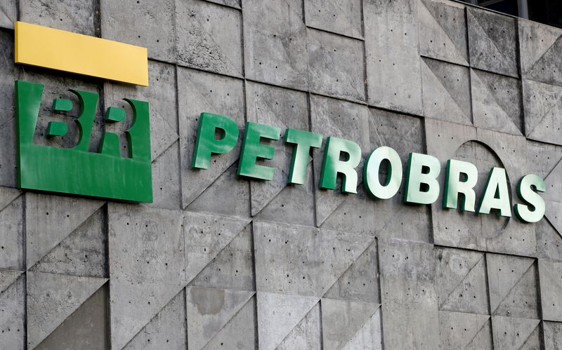 Brazilian economic official a strong candidate to lead Petrobras, says source