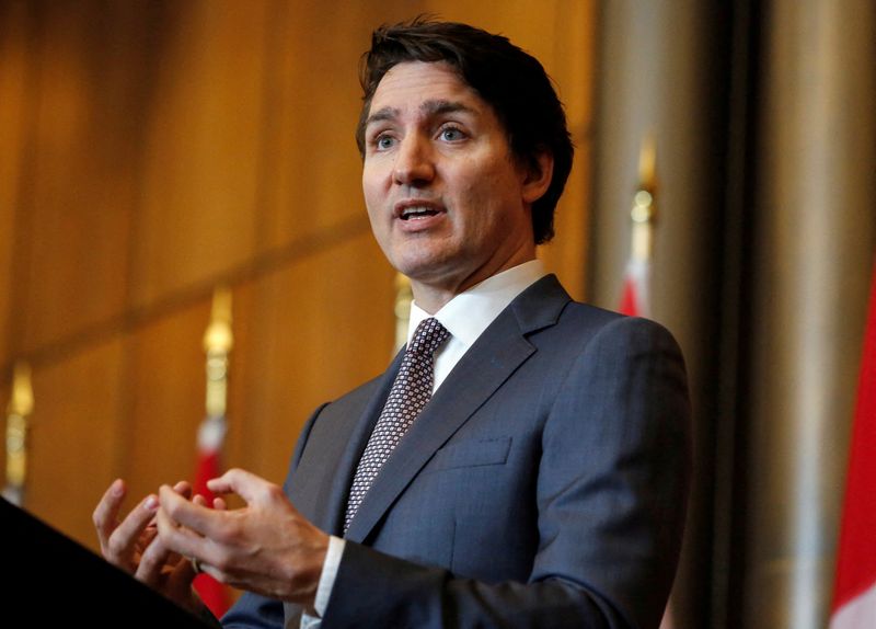 Razor's edge: Canada's Liberals eye more spending as inflation burns