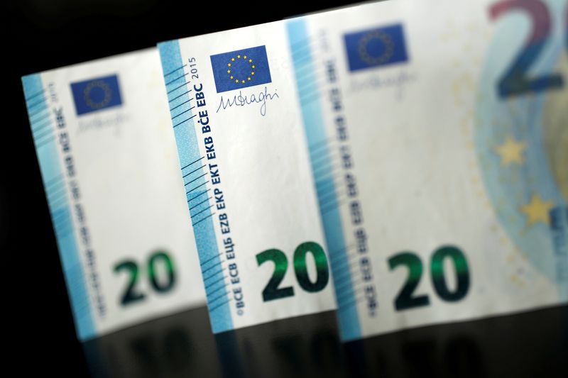 Column-Euro FX reserve demand returns after years of neglect: McGeever