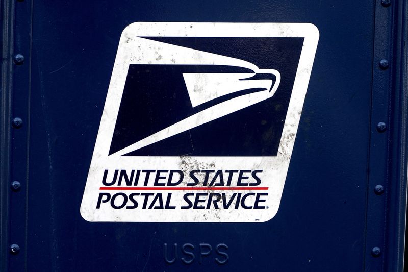 Environmental groups, UAW sue USPS over delivery vehicle purchase plans