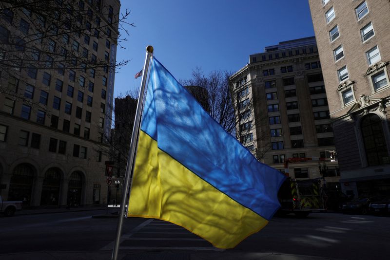 Explainer-Why did the United States resettle only 12 Ukrainian refugees in March?