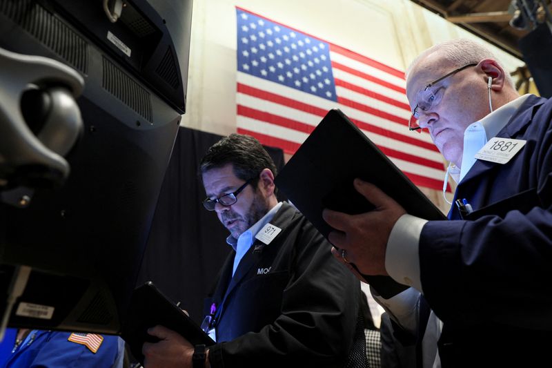 Futures edge lower as investors focus on Big Tech earnings