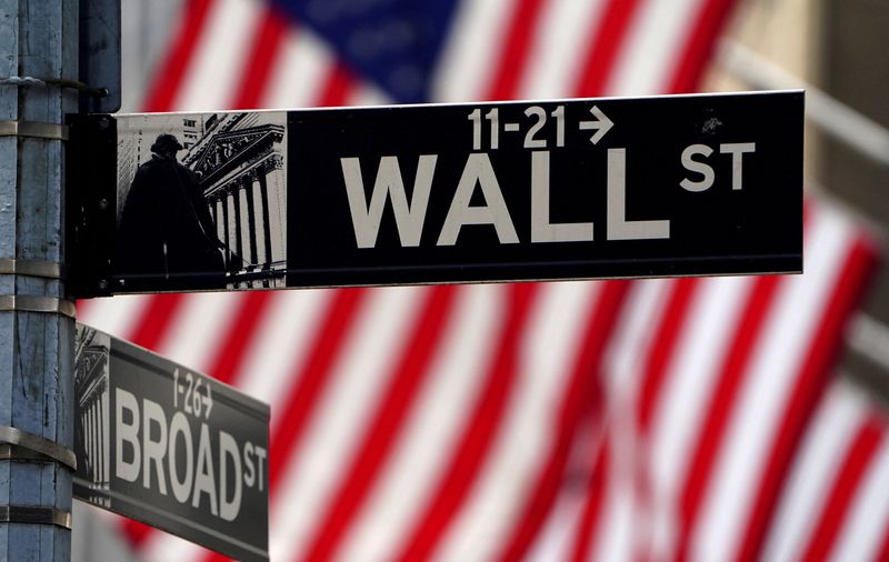Futures extend selloff after rough week