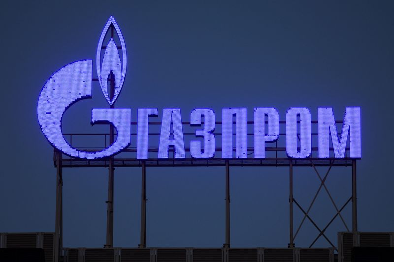 Gas still flows from Russia to Europe as buyers navigate Putin's rouble order