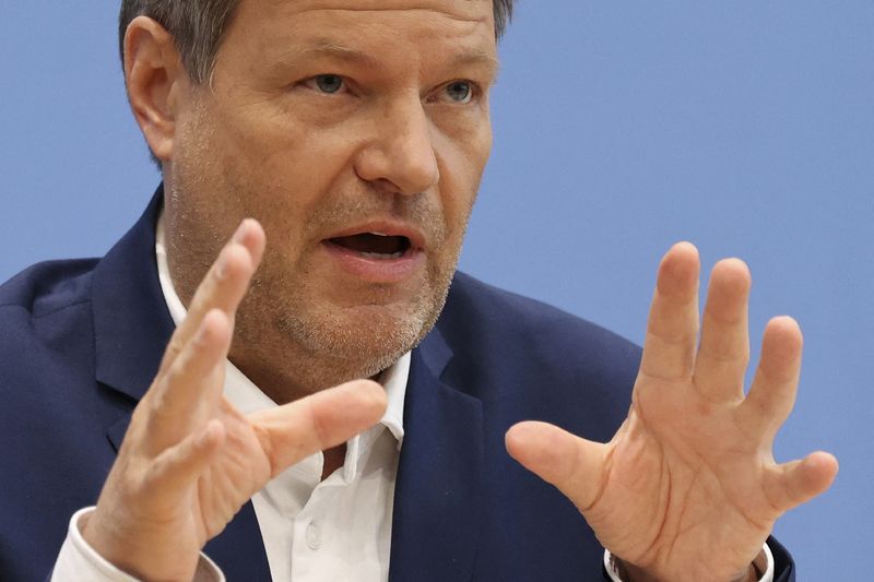 Germany preparing for change of control at Rosneft refinery -minister
